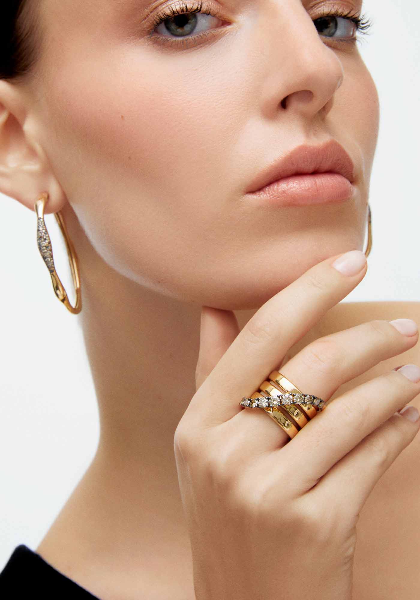 Twirl Ring with Champagne Diamonds